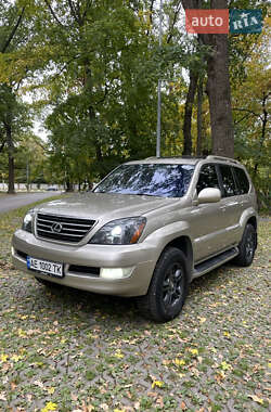 Lexus GX  2004