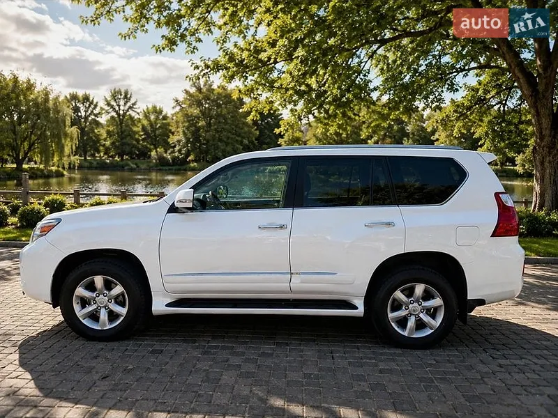 Lexus GX 2011