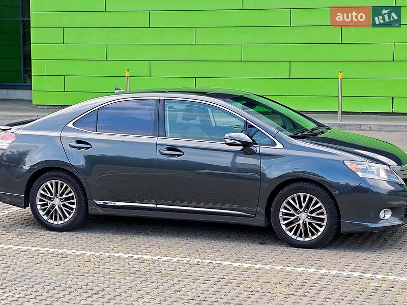Седан Lexus HS 2011 в Киеве