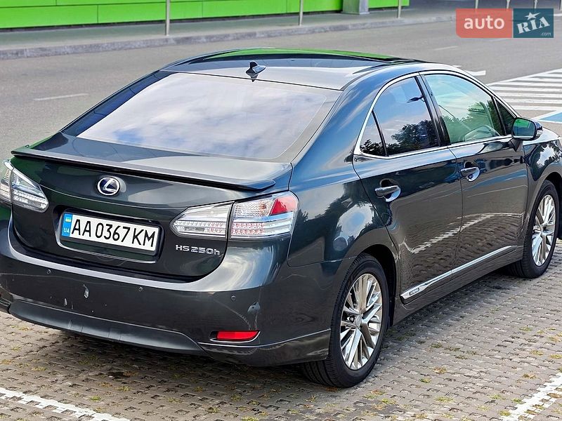 Седан Lexus HS 2011 в Киеве