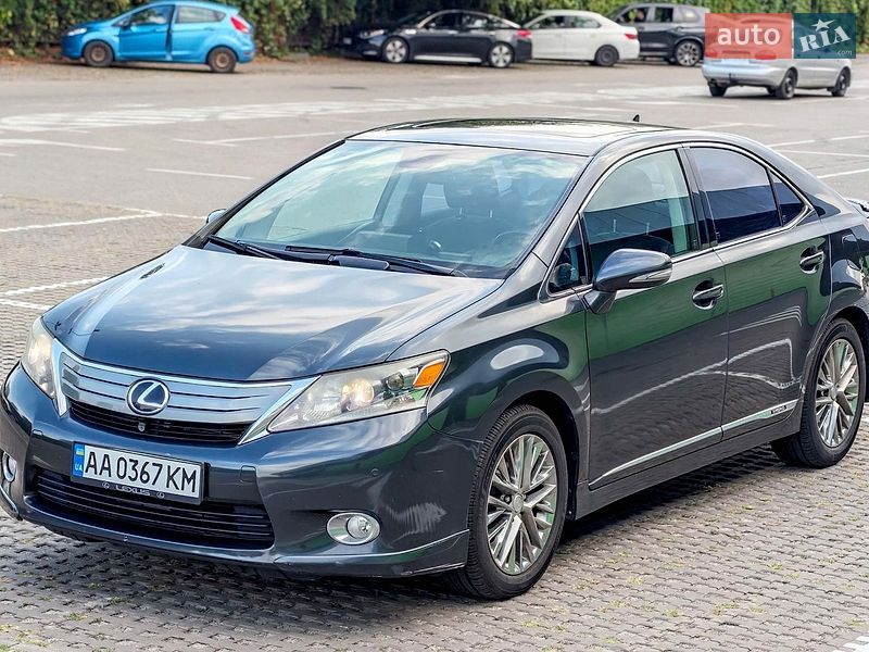 Седан Lexus HS 2011 в Киеве