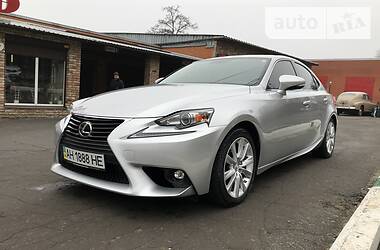 Lexus IS 200t 2015