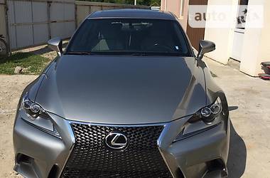 Lexus IS  2015