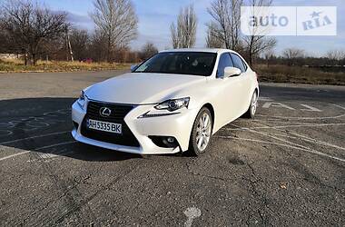 Lexus IS 200T 2015