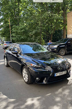 Lexus IS  2015