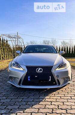 Lexus IS AWD 2011