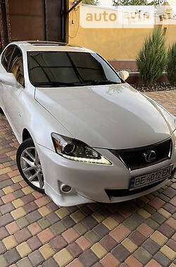 Lexus IS  2012