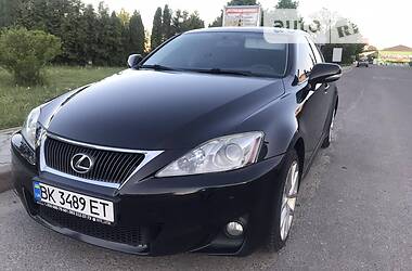 Lexus IS  2010