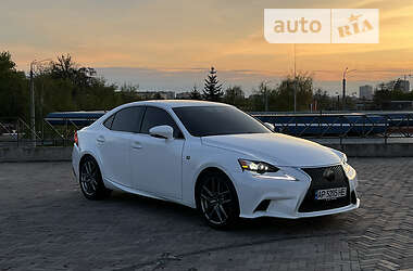 Lexus IS  2013