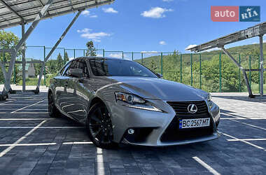 Lexus IS  2015