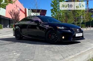 Lexus IS  2013