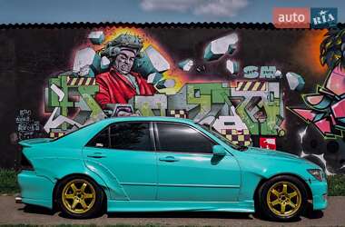 Lexus IS  1999
