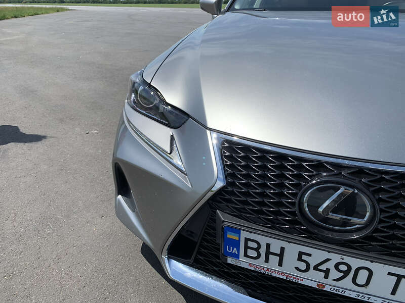 Седан Lexus IS 2018 в Одесі фото 3 Седан Lexus IS 2018 в Одесі