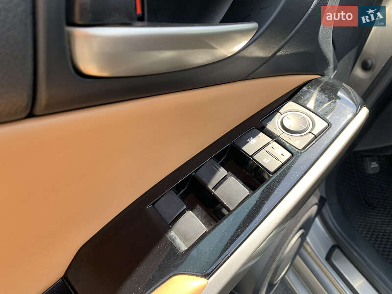 Седан Lexus IS 2018 в Одесі фото 14 Седан Lexus IS 2018 в Одесі