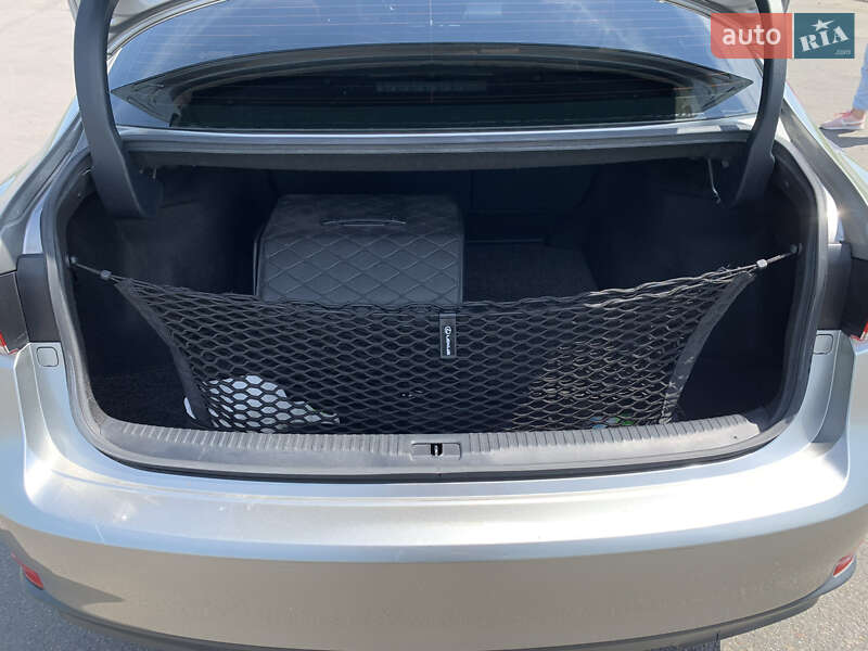 Седан Lexus IS 2018 в Одесі фото 11 Седан Lexus IS 2018 в Одесі