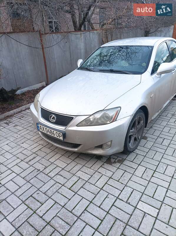 Lexus IS 2006