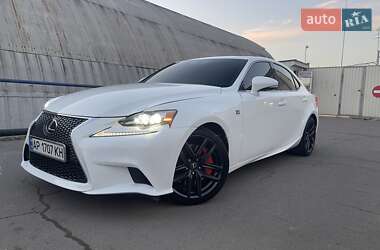 Lexus IS  2015