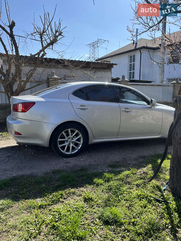 Седан Lexus IS 2011 в Києві