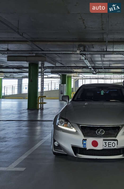 Седан Lexus IS 2011 в Києві