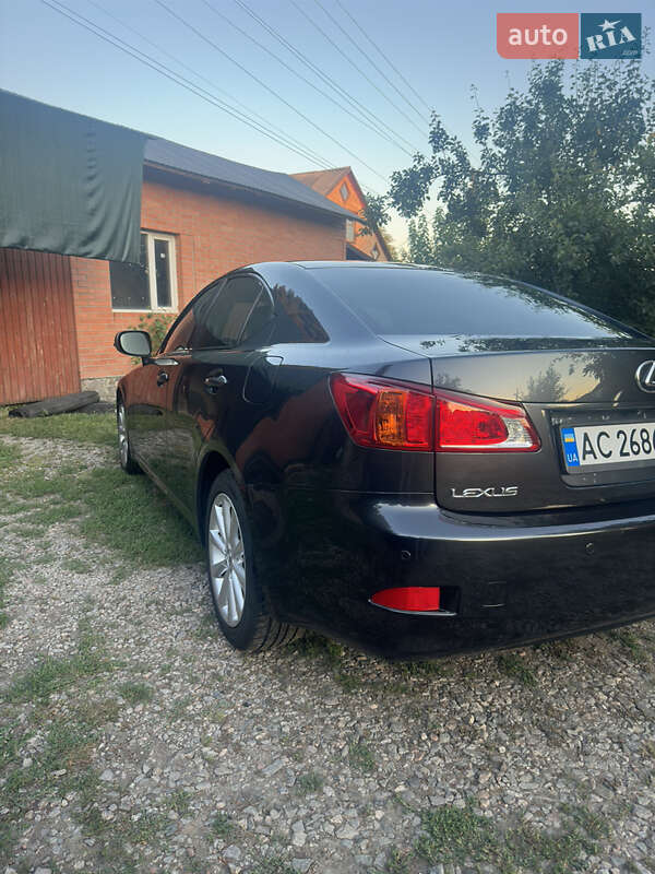 Седан Lexus IS 2010 в Александрие