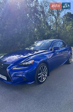 Lexus IS  2016