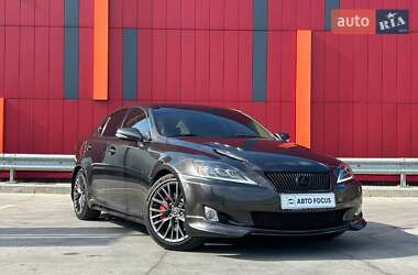 Lexus IS  2010