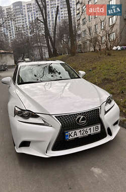 Lexus IS  2013