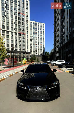 Седан Lexus IS 2016 в Киеве фото Седан Lexus IS 2016 в Киеве