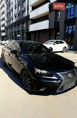 Седан Lexus IS 2016 в Киеве фото 6 Седан Lexus IS 2016 в Киеве