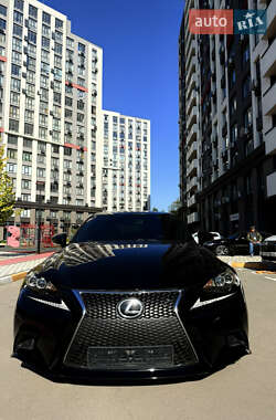 Седан Lexus IS 2016 в Киеве фото 7 Седан Lexus IS 2016 в Киеве