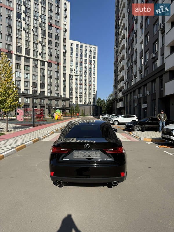 Седан Lexus IS 2016 в Киеве фото 9 Седан Lexus IS 2016 в Киеве