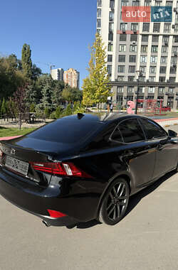 Седан Lexus IS 2016 в Киеве фото 10 Седан Lexus IS 2016 в Киеве