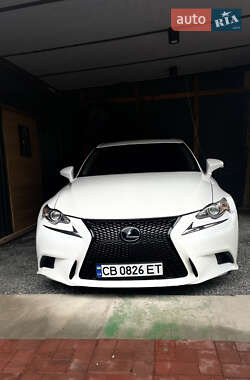 Lexus IS  2013