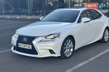 Lexus IS  2013