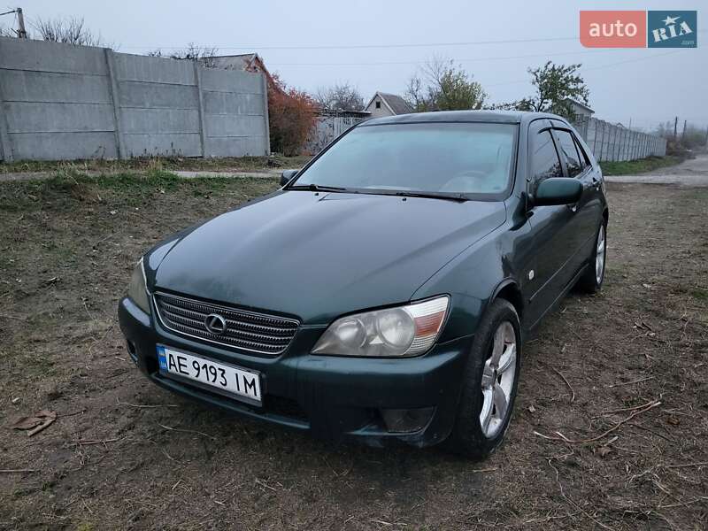 Lexus IS 1999