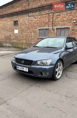 Lexus IS  2003