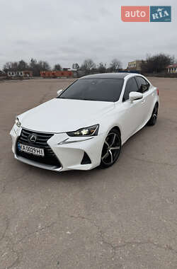 Lexus IS 2016