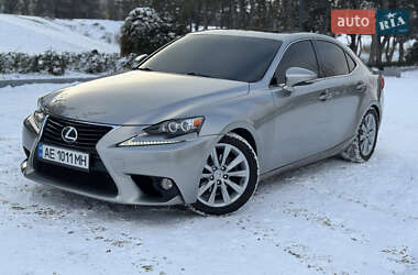 Lexus IS  2013