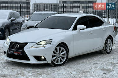 Lexus IS  2013