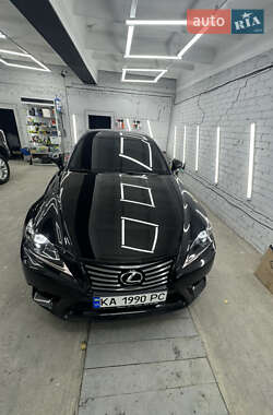 Lexus IS  2013