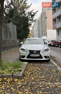 Lexus IS  2014