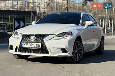 Lexus IS  2015