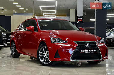 Lexus IS 2017