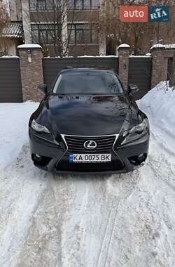 Lexus IS  2016