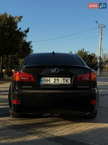 Lexus IS 2005