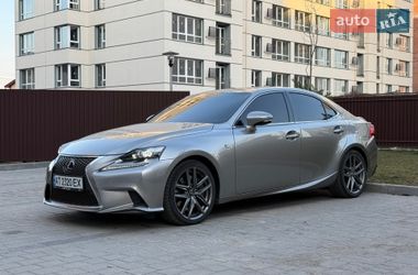 Lexus IS  2015