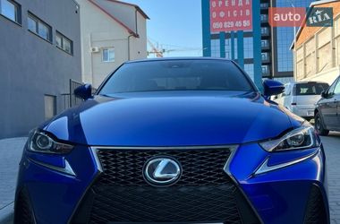 Lexus IS 2017
