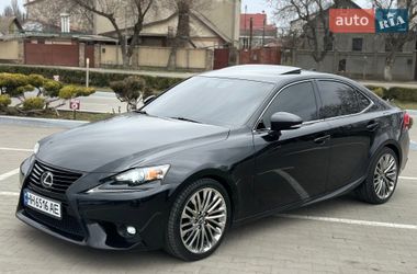 Lexus IS  2015