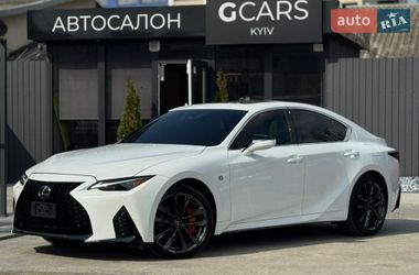 Lexus IS 2021