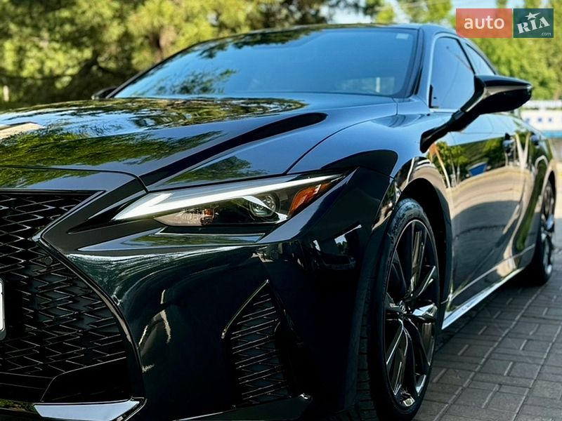Седан Lexus IS 2021 в Днепре